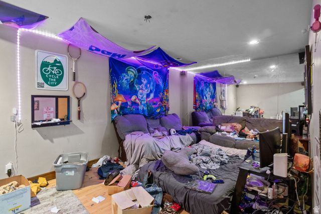 3764 S VALLEY FORGE RD, Magna, UT 84044