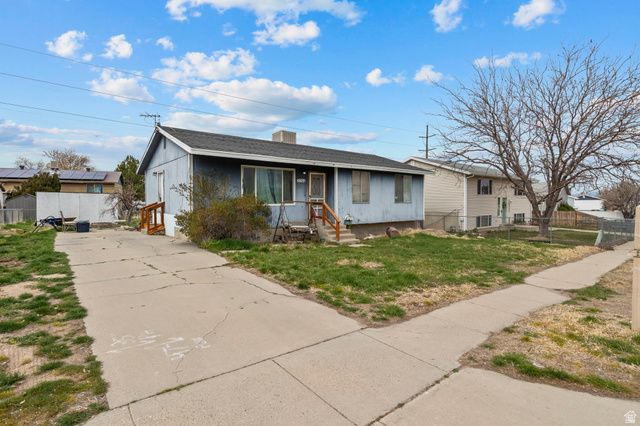 3764 S VALLEY FORGE RD, Magna, UT 84044