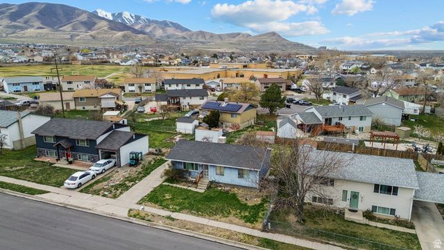 3764 S VALLEY FORGE RD, Magna, UT 84044