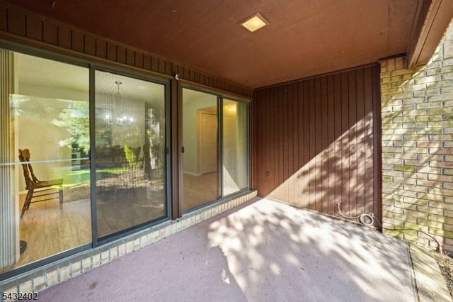 336 Willowbrook Dr, North Brunswick Twp., NJ 08902