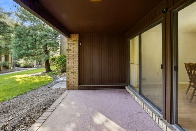 336 Willowbrook Dr, North Brunswick Twp., NJ 08902