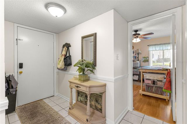 586 FAIRWAYS CIRCLE A, Ocala, FL 34472