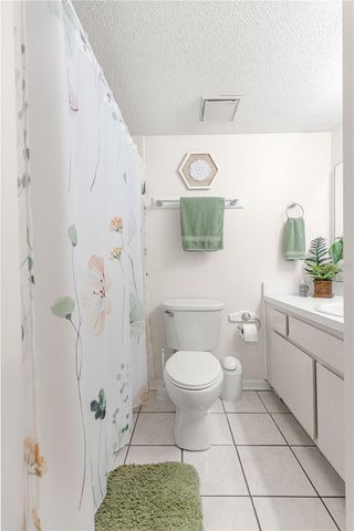 586 FAIRWAYS CIRCLE A, Ocala, FL 34472