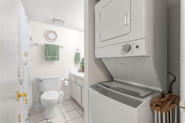 586 FAIRWAYS CIRCLE A, Ocala, FL 34472