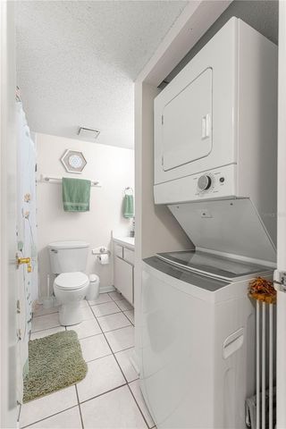 586 FAIRWAYS CIRCLE A, Ocala, FL 34472