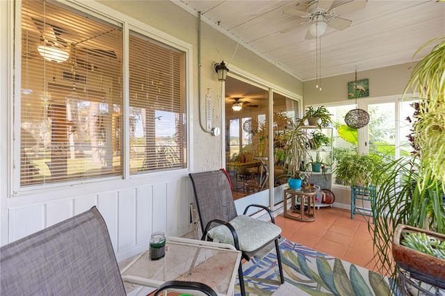 586 FAIRWAYS CIRCLE A, Ocala, FL 34472