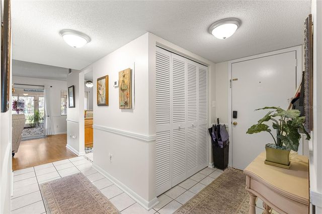 586 FAIRWAYS CIRCLE A, Ocala, FL 34472