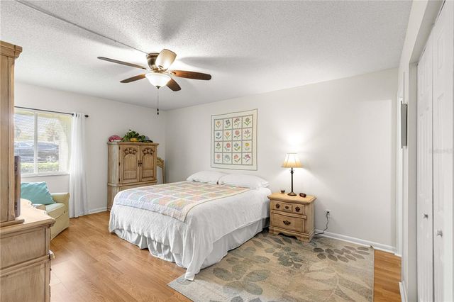 586 FAIRWAYS CIRCLE A, Ocala, FL 34472