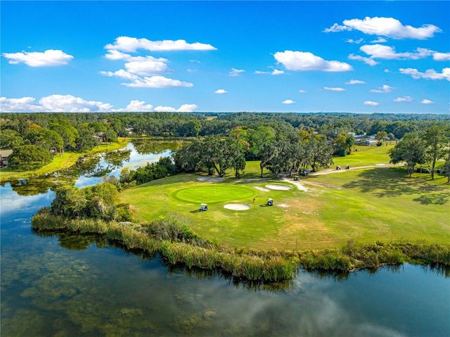 586 FAIRWAYS CIRCLE A, Ocala, FL 34472