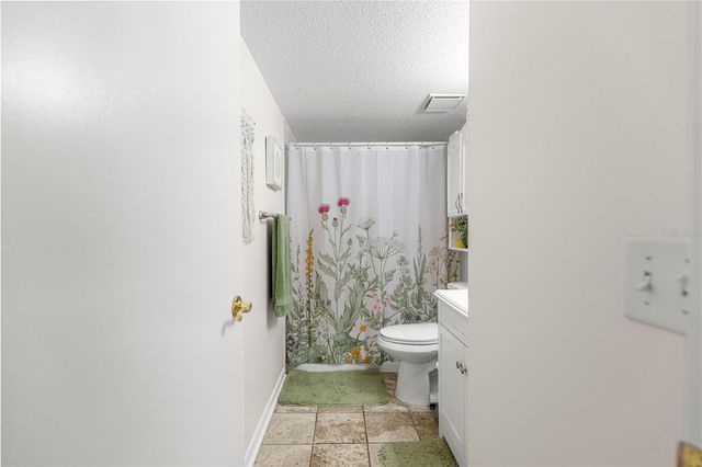 586 FAIRWAYS CIRCLE A, Ocala, FL 34472