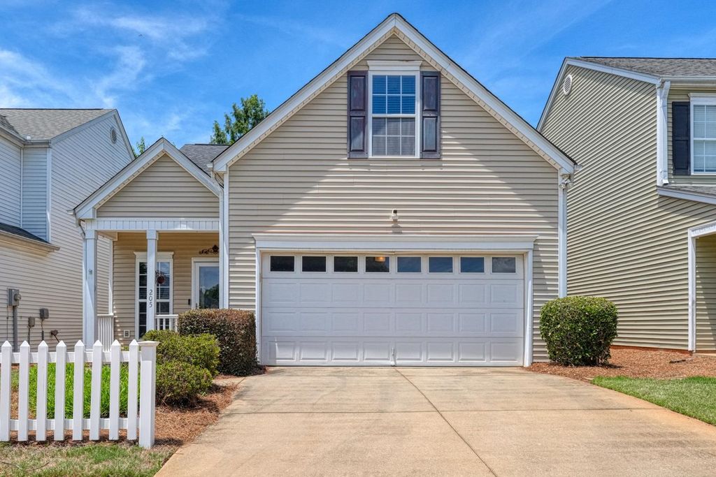 205 Whaleback Drive, Simpsonville, SC 29681