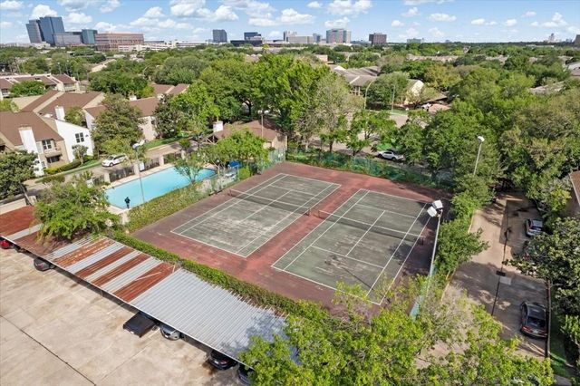 10047 Westpark Drive 33, Houston, TX 77042