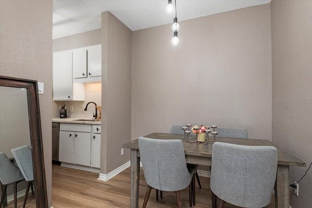 10047 Westpark Drive 33, Houston, TX 77042