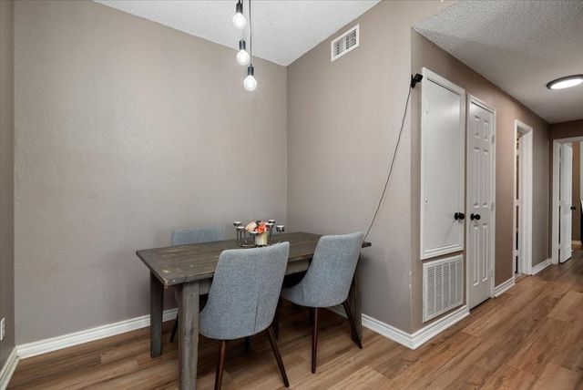 10047 Westpark Drive 33, Houston, TX 77042