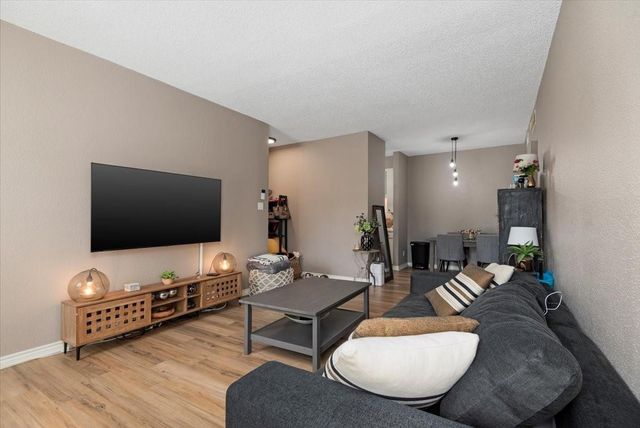 10047 Westpark Drive 33, Houston, TX 77042