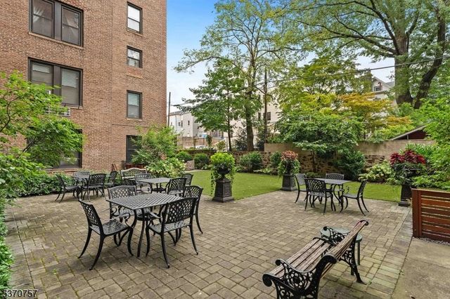 50 Glenwood Ave 702, Jersey City, NJ 07306