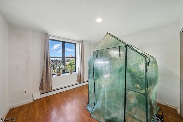 50 Glenwood Ave 702, Jersey City, NJ 07306