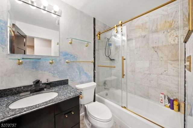 50 Glenwood Ave 702, Jersey City, NJ 07306