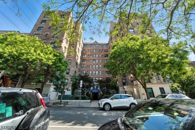 50 Glenwood Ave 702, Jersey City, NJ 07306