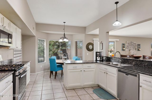 11137 N Par Drive, Oro Valley, AZ 85737