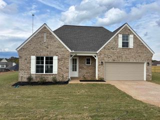 70 HUGHETTA ST S, Oakland, TN 38060