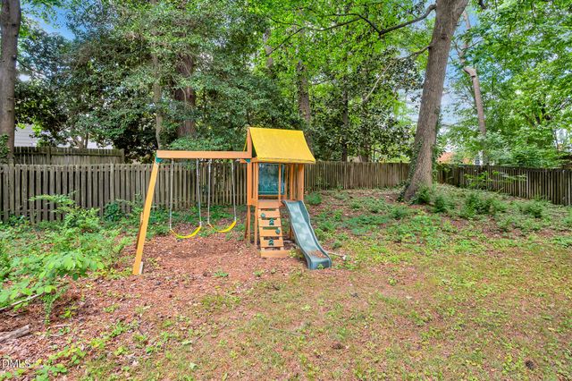 7500 Drayton Court, Raleigh, NC 27615