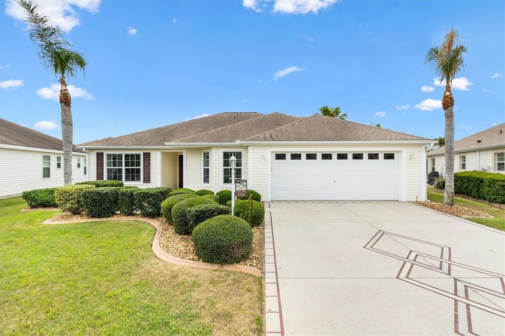 Image 1 of property listing at 2332 GRENADIER WAY, The Villages, FL 32162