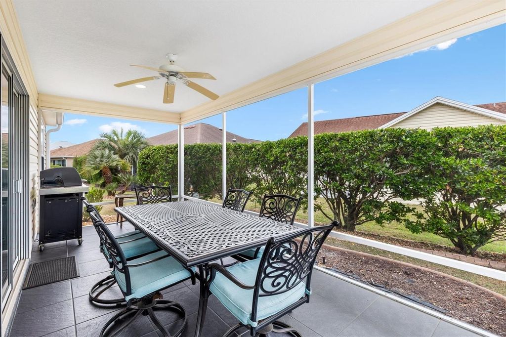 Image 29 of property listing at 2332 GRENADIER WAY, The Villages, FL 32162