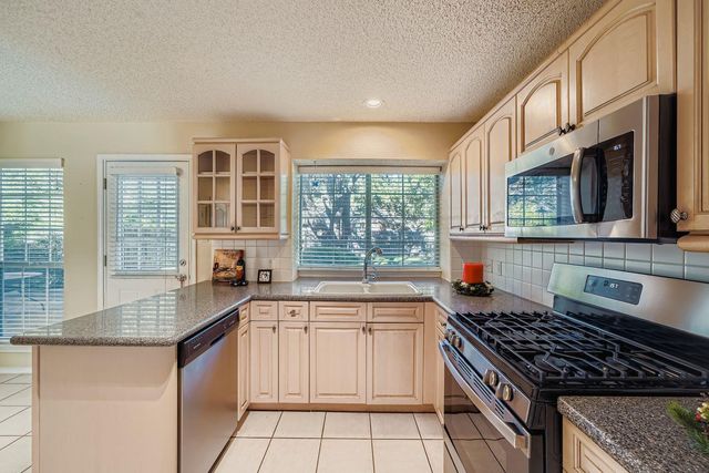 2812 Little Elm TRL, Cedar Park, TX 78613