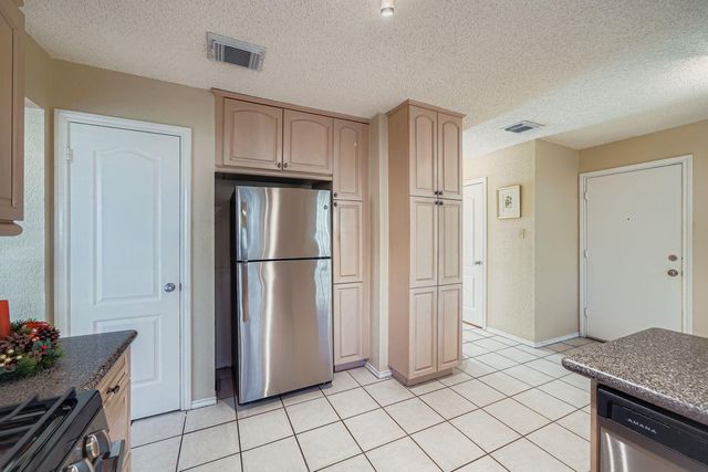 2812 Little Elm TRL, Cedar Park, TX 78613