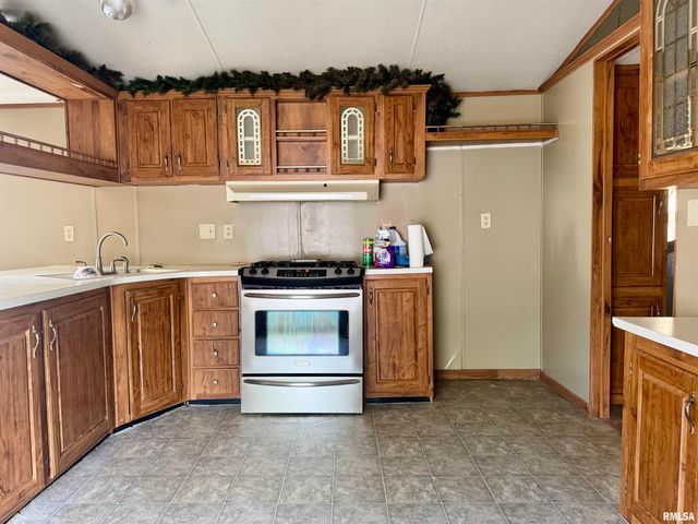 543 JACKSON Street, Hillsdale, IL 61257