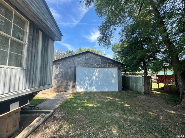 543 JACKSON Street, Hillsdale, IL 61257