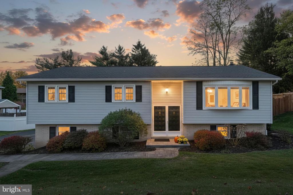 1330 VALLEY GREEN RD, Etters, PA 17319