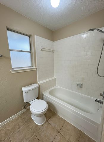 1014 Stoneleigh Court, Tomball, TX 77375