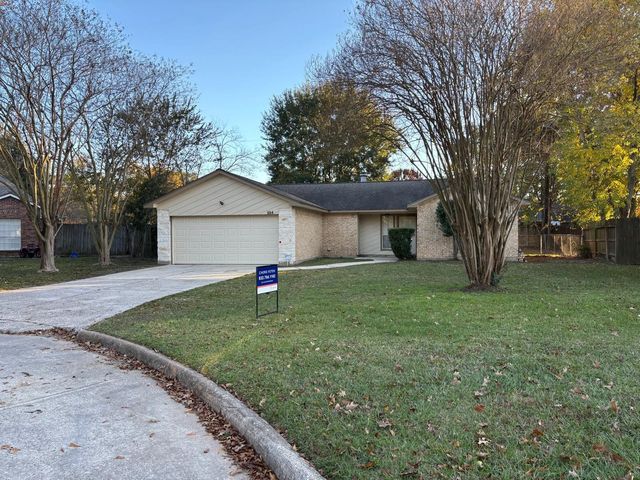 1014 Stoneleigh Court, Tomball, TX 77375