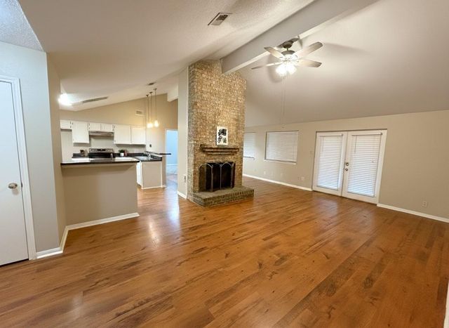 1014 Stoneleigh Court, Tomball, TX 77375