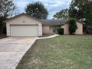 1014 Stoneleigh Court, Tomball, TX 77375
