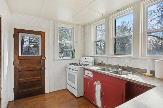 413 W Saint Joseph Street, Lawrence, MI 49064