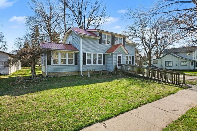 413 W Saint Joseph Street, Lawrence, MI 49064