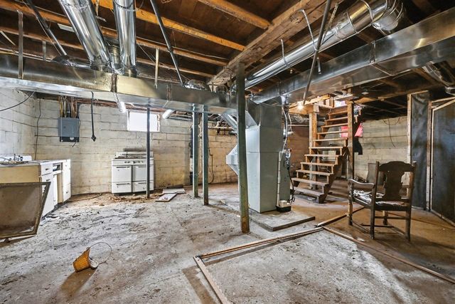 413 W Saint Joseph Street, Lawrence, MI 49064