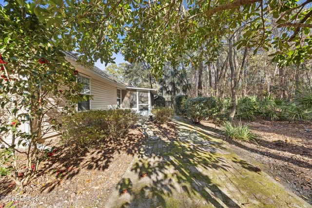 40 Monticello Drive, Hilton Head Island, SC 29926