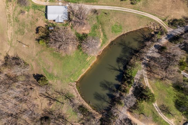 1030 Lena Rosson Rd, Chapmansboro, TN 37035