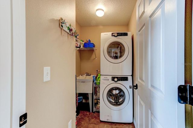 12733 PINE ISLAND DRIVE, Leesburg, FL 34788