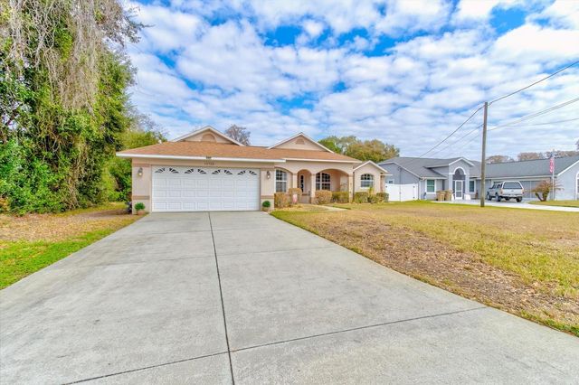 12733 PINE ISLAND DRIVE, Leesburg, FL 34788