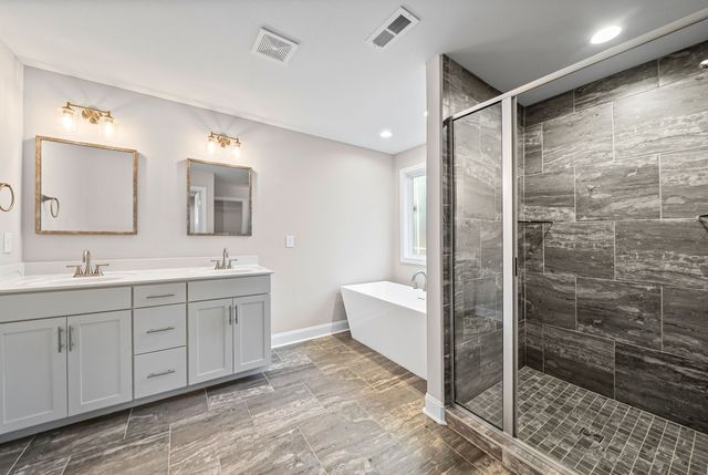 1304 Apple Blossom Rd, Clarksville, TN 37042