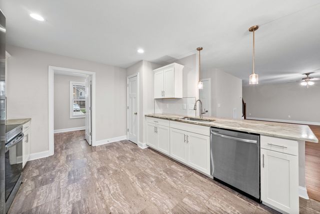 1304 Apple Blossom Rd, Clarksville, TN 37042