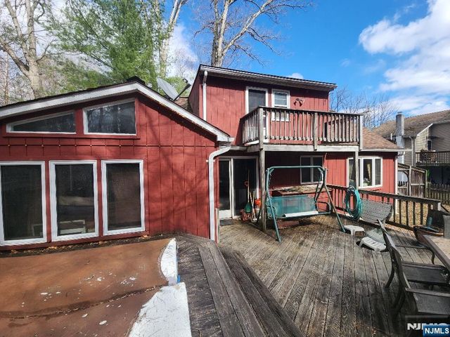 15 Marigold Road, Vernon, NJ 07418
