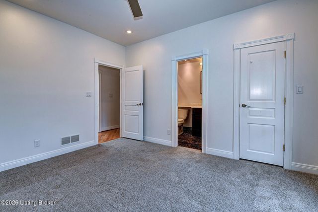 4303 Twin Elms Ct, Louisville, KY 40241