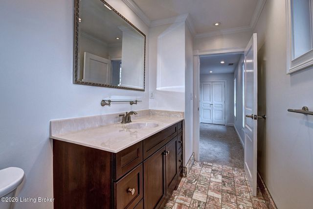 4303 Twin Elms Ct, Louisville, KY 40241