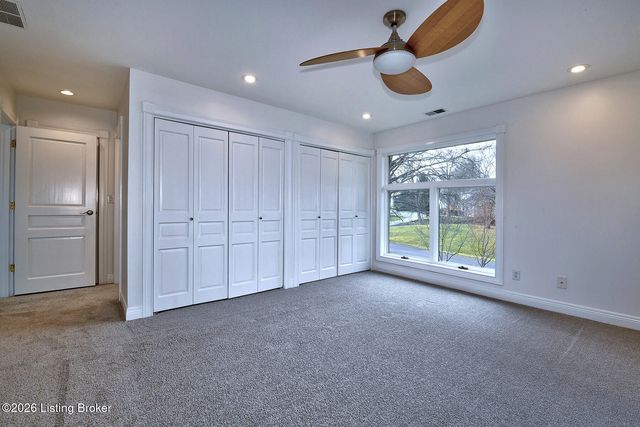 4303 Twin Elms Ct, Louisville, KY 40241
